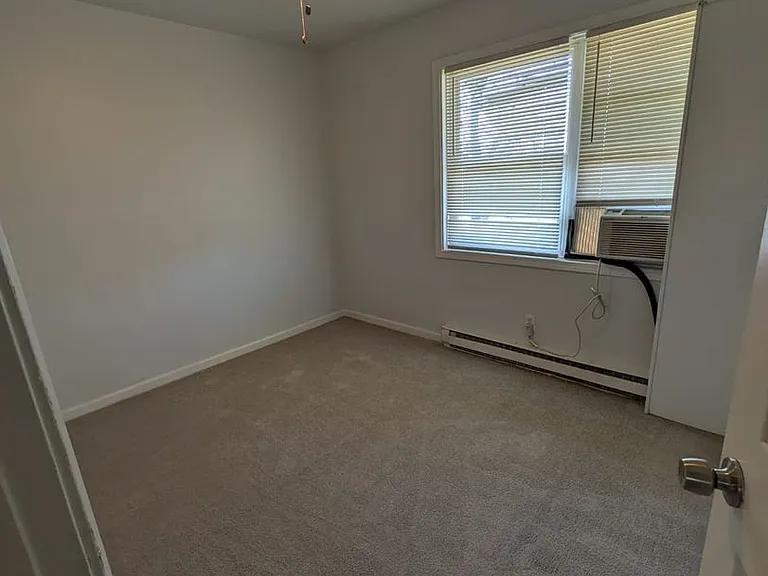 1015 Rosser St NW #1A-4A — Photo 8