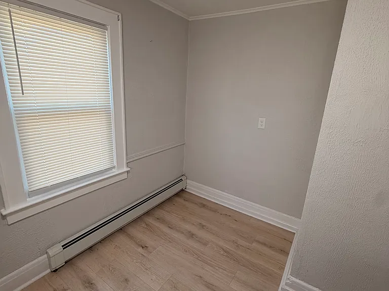 1869 Bradford St #1R — Photo 3