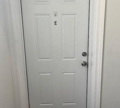 3rd image of 1800 Euclid Ave APT 1E