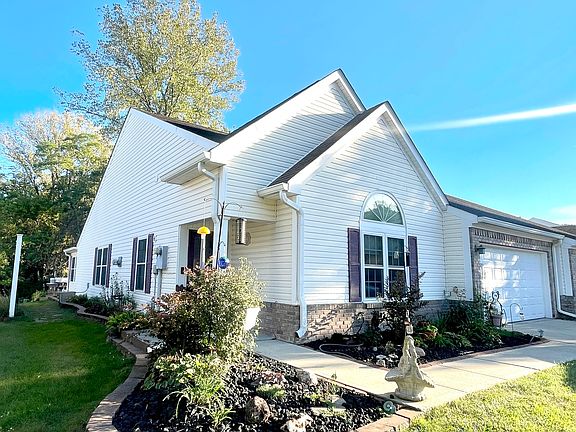 2nd image of 5819 Oberlies Way