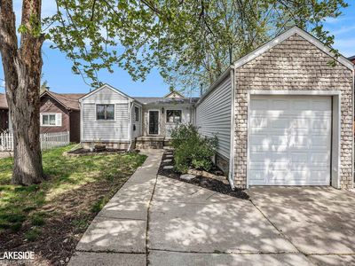 22427 E Ten Mile Rd, Saint Clair Shores, MI, 48080