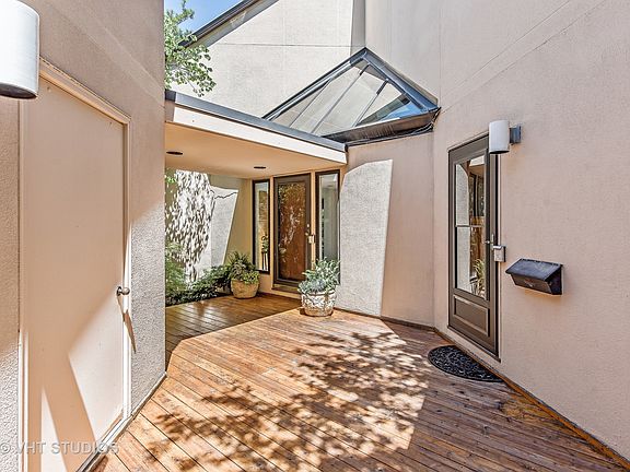 3rd image of 85 Wentworth Ave