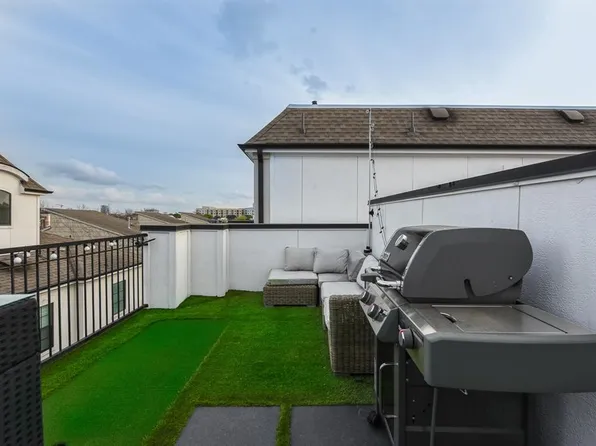 6103 Tyne St Unit B, Houston, TX 77007