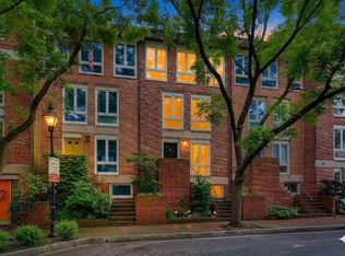 19 W Barre St, Baltimore, MD 21201
