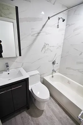 Rented by Modern Spaces | media 35