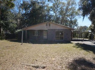 405 E Tremont St, Interlachen, FL 32148