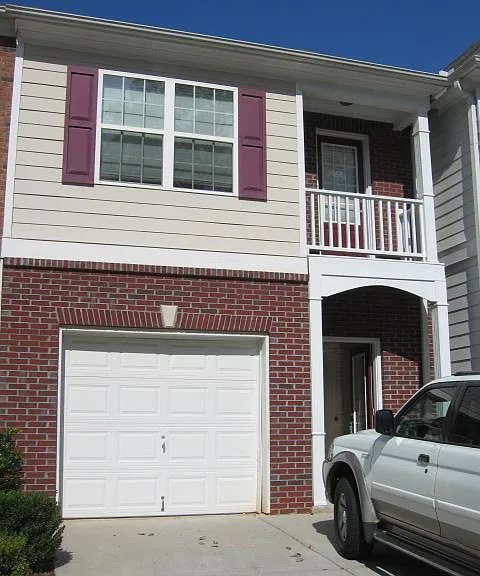 2492 Emma Way — Photo 1
