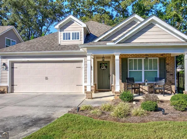 179 Grace Cir, Acworth, GA 30102