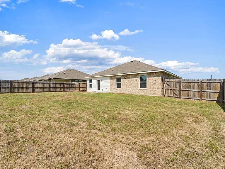 6607 Catherine Dr — Photo 23