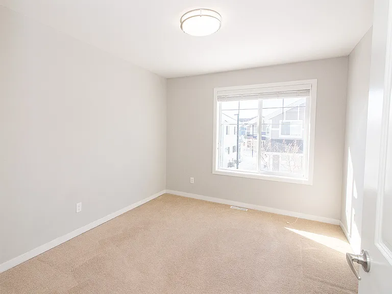 100 Southview Cres #502 — Photo 45