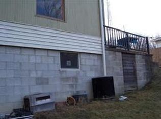 1939 Harrison Ave, Jeannette, PA 15644