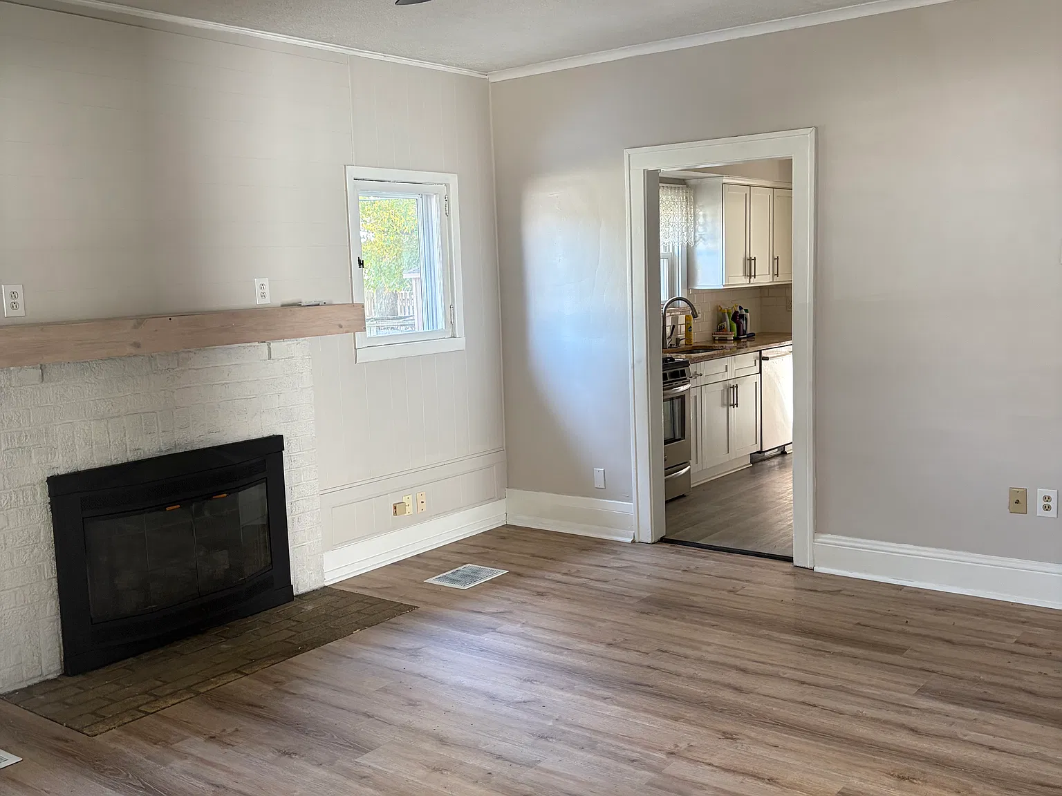 3 bed, 1248 sqft, $2,000 — Photo 4