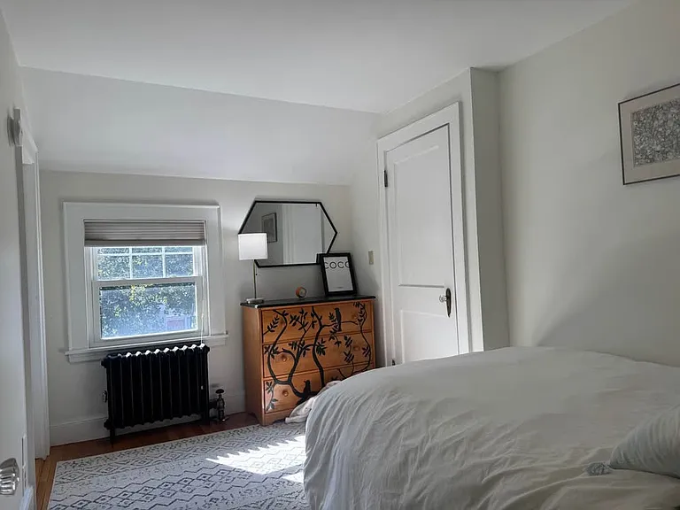 182 Margaret St — Photo 26