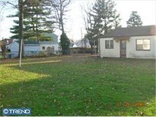2nd image of 208 Chester Ave