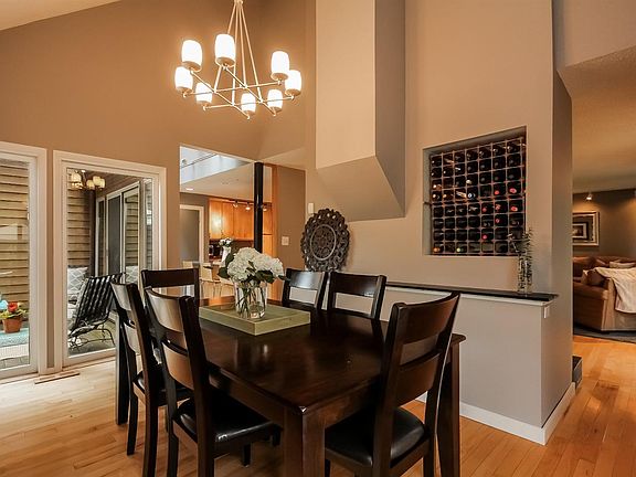 5th image of 3765 Glazier Way