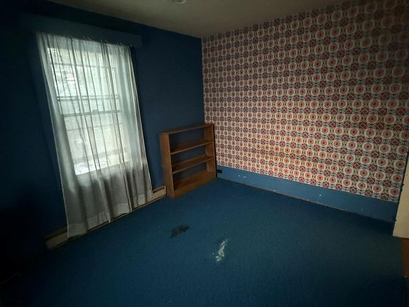 2nd image of 612 Shenandoah Ave