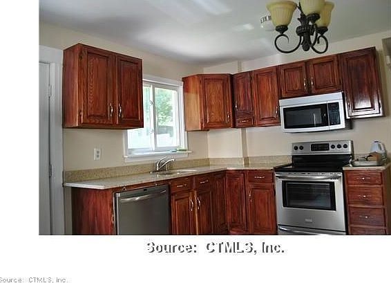 3rd image of 91 Essex St