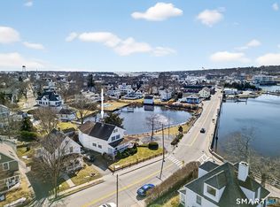 40 Holmes Street, Stonington, CT 06355