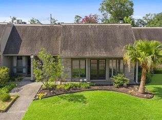 697 Lakewood Dr, Lake Charles, LA 70605