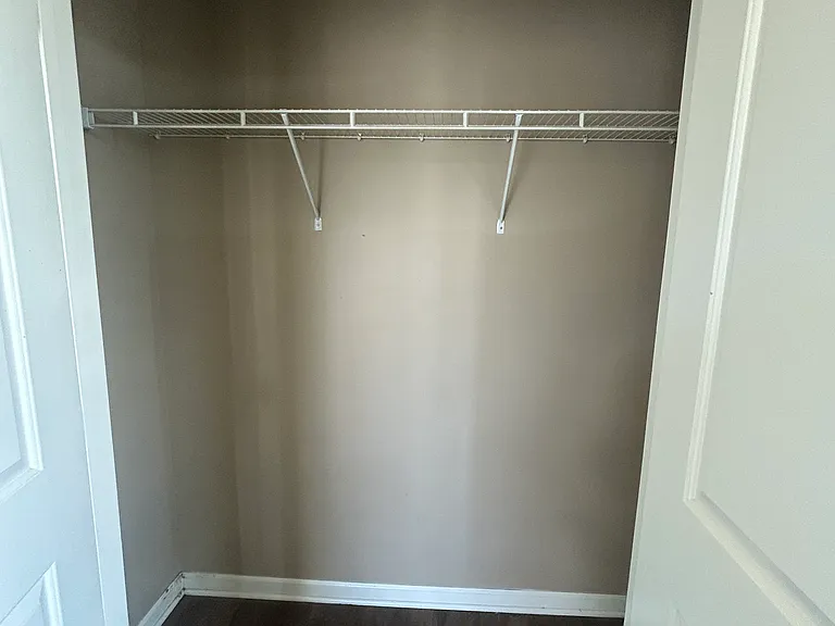 516 N Saint Clair St #301 — Photo 10