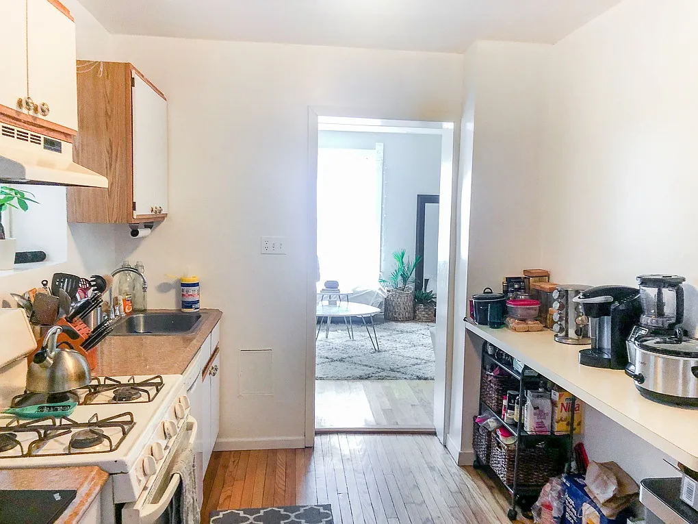 242 W. Willow St. — Photo 3