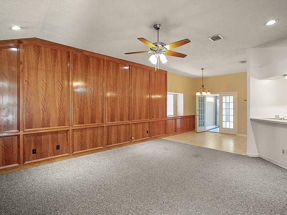 2nd image of 502 Live Oak Ave