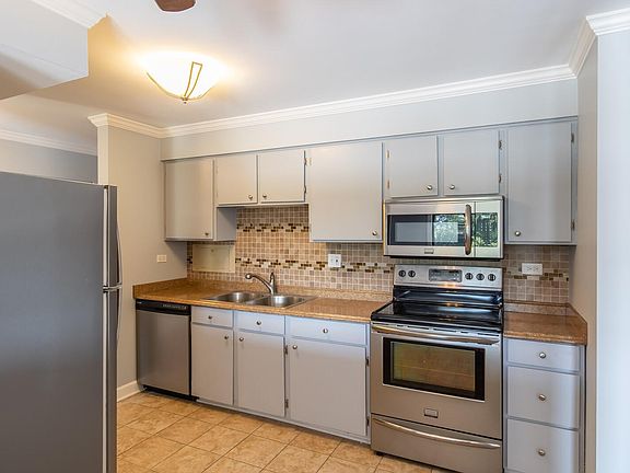 5th image of 1415 E Central Rd Unit 412B