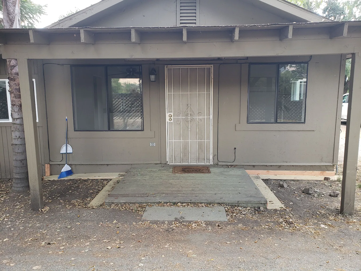 Godfrey Ave, Gilroy — Photo 2