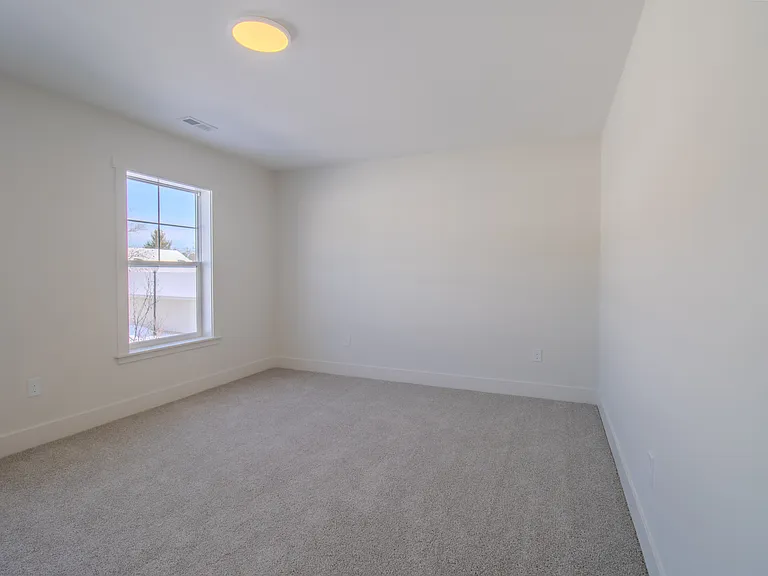 Premier Place II — Photo 37