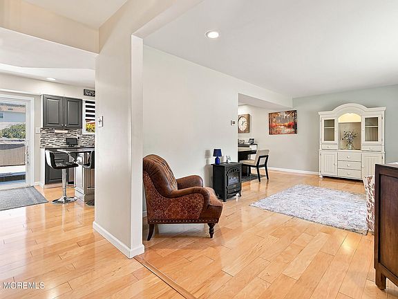 4th image of 46 Hedgewood Road