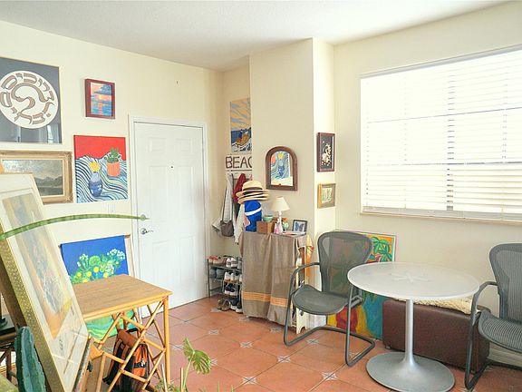 5th image of 233 S Federal Highway #401