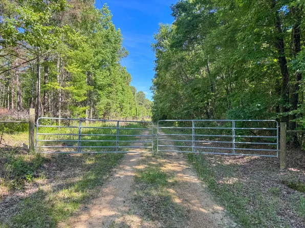 Hill Rd, Mantee, MS 39751
