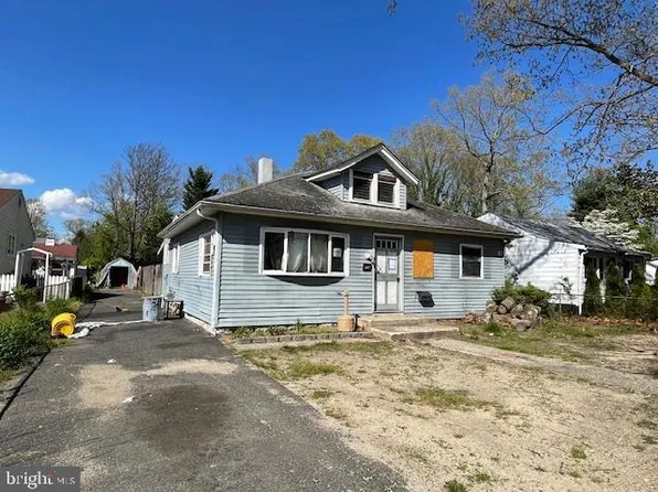 29 E 8th Ave, Pine Hill, NJ 08021