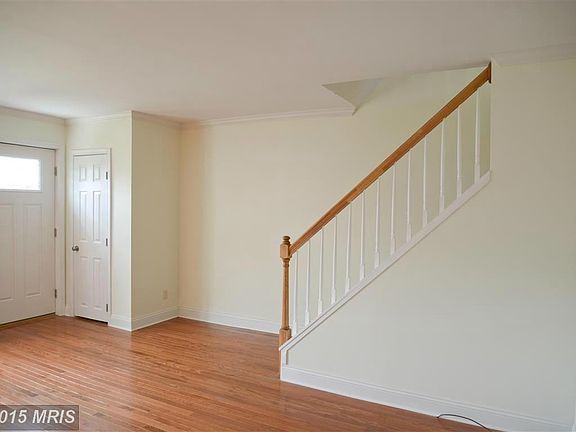 Living Room to Saide