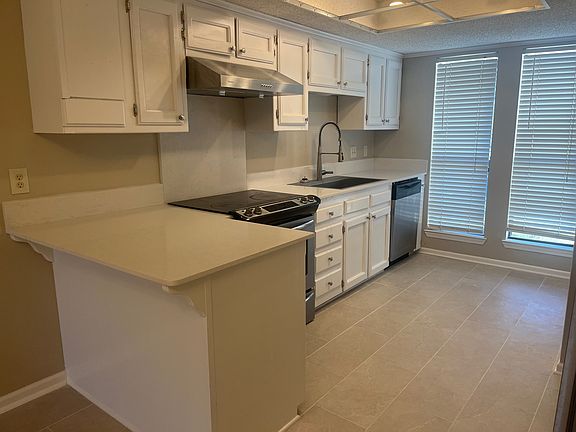 2nd image of 227 Heatherwood Dr