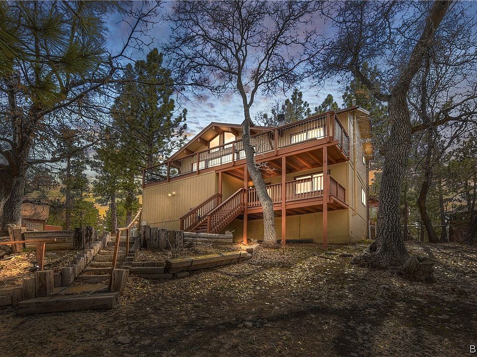 1st image of 701 Villa Grove Ave