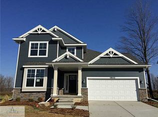 1642 Yosemite Dr, Lansing, MI