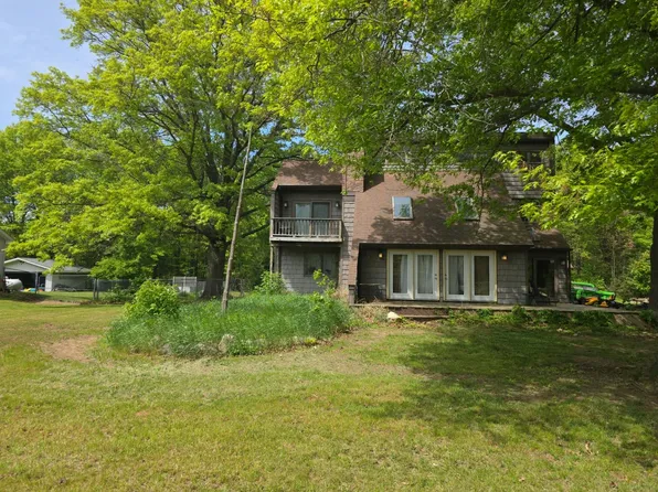 4796 Apache Trl, Columbiaville, MI 48421