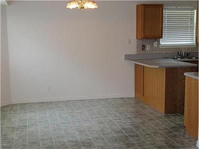 Dining/Kitchen area