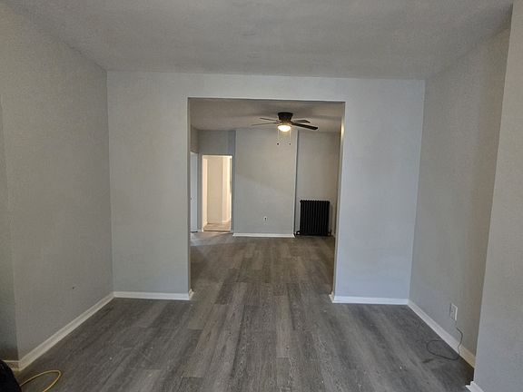 3rd image of 1534 Fallowfield Ave #1