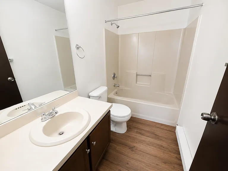 34 James St #A — Photo 4