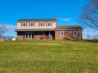 195 Laurel Rd, East Earl, PA 17519
