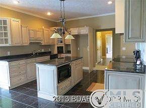 4th image of 14 Cody Ln