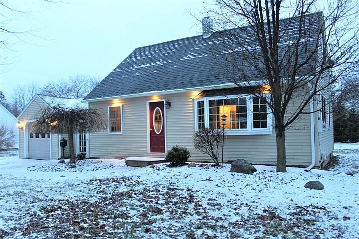 1st image of 607 Hatfield St