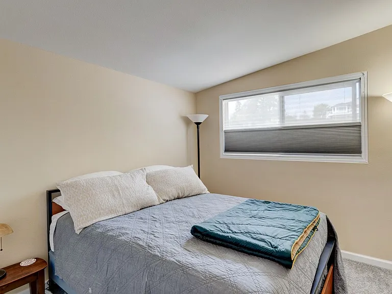 1286 Rainier Ln — Photo 17