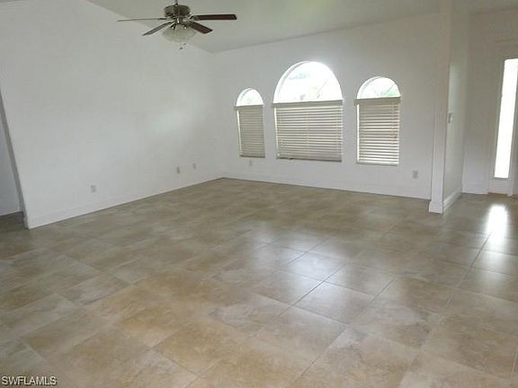 5th image of 2637 SW 27th St