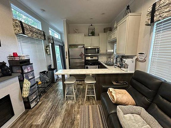 3rd image of S7-658 Tanager Ln