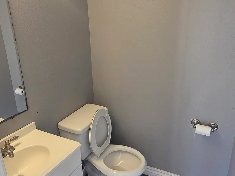 7826 Camino Tranquilo — Photo 3
