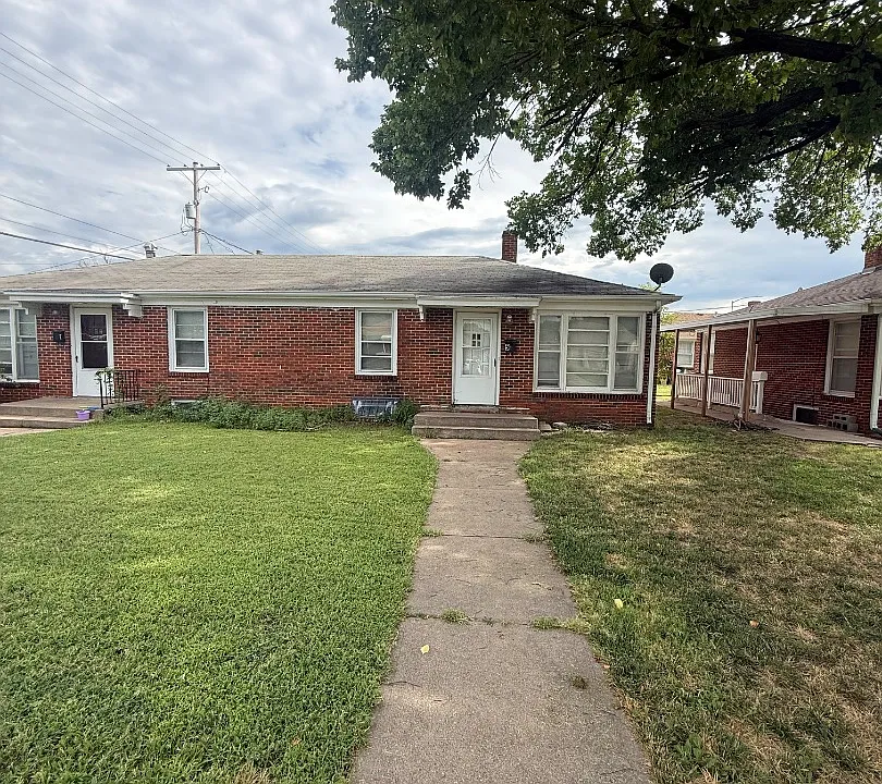 5 E 28th Ave
