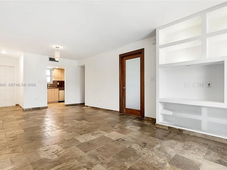1674 Bay Rd #301 — Photo 4